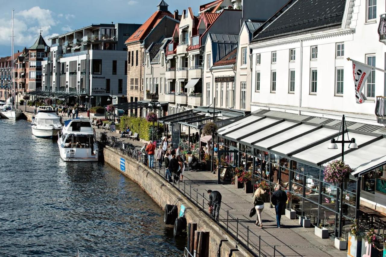 Moderne Leilighet Midt I Sentrum Av Fredrikstad Exterior photo